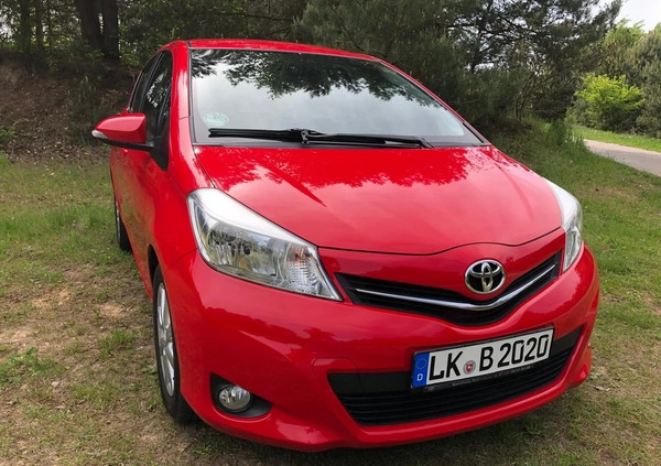 Toyota Yaris cena 26999 przebieg: 139000, rok produkcji 2012 z Sławków małe 781